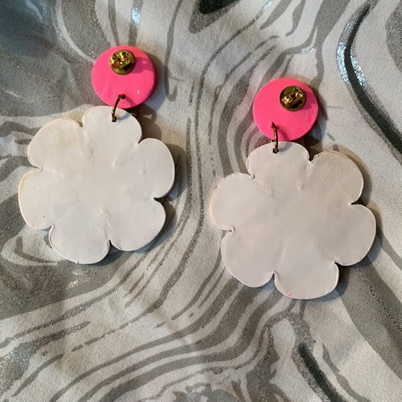 Blush Daisy Clay Daisy Earrings - Picture 3 of 4
